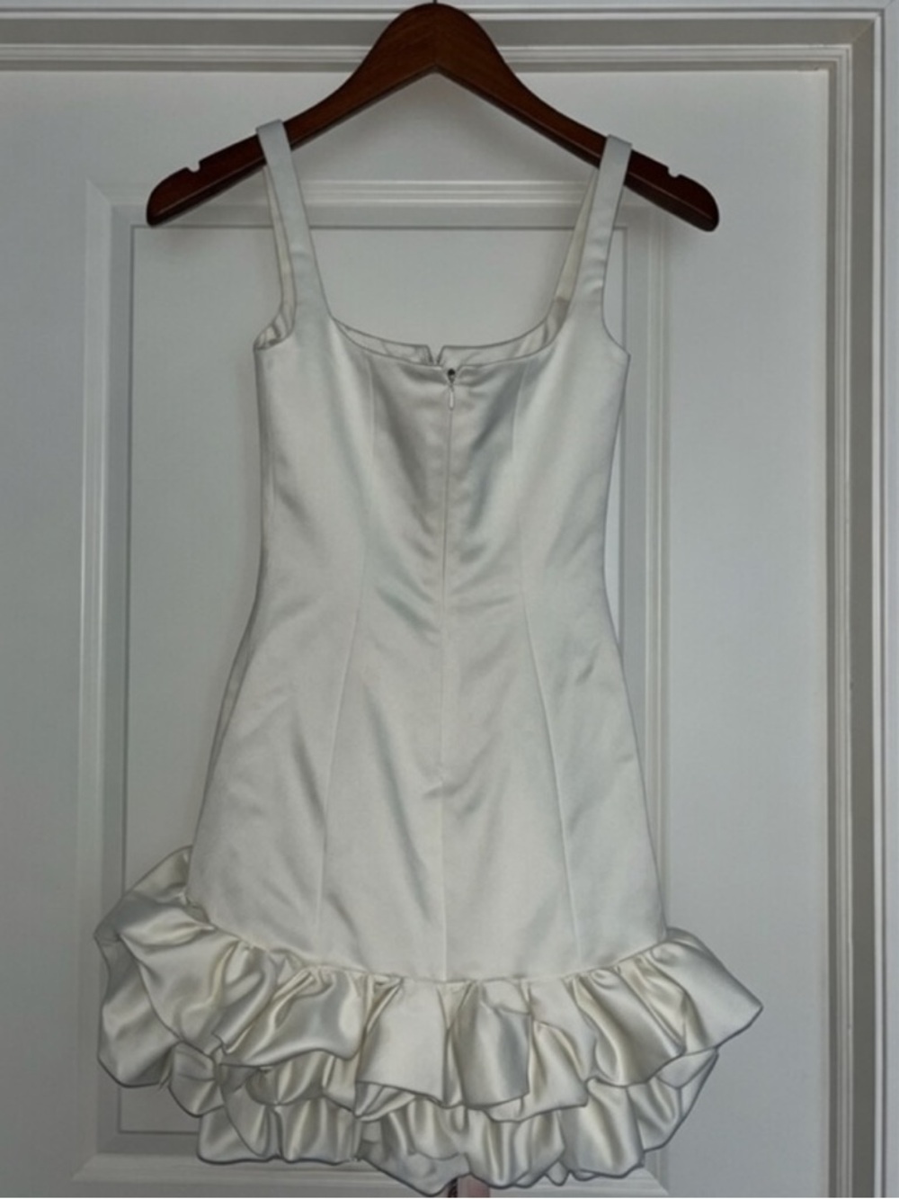 HOUSE OF CB 'Lilou' Ivory Ruffle Hem Dress /Size S-US 4-6/$255 - Picture 6 of 7